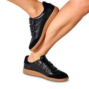 NWOB Women Silent D Seena Black Leather Suede Hook Loop Sneaker Shoe 38 US/7-7.5